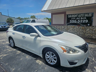 Used 2014 Nissan Altima 2.5 S w/ Sport Value Package image 1