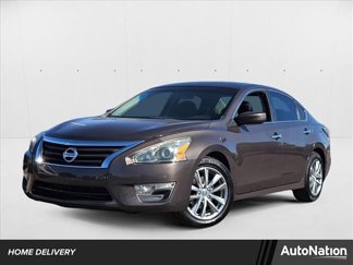 Used 2014 Nissan Altima 2.5 S image 1