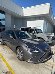 Used 2019 Lexus ES 350 image 1