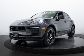 Certified 2022 Porsche Macan image 1