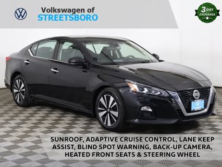 Used 2020 Nissan Altima 2.5 SV image 1