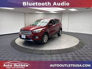 Used 2017 Ford Escape SE image 1