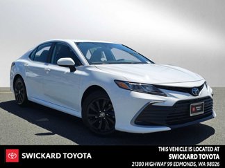 Certified 2021 Toyota Camry LE image 1