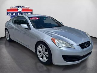 Used 2011 Hyundai Genesis 2.0T image 1
