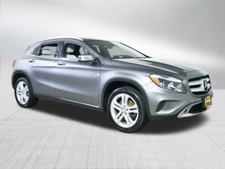 Used 2017 Mercedes-Benz GLA 250 4MATIC image 1