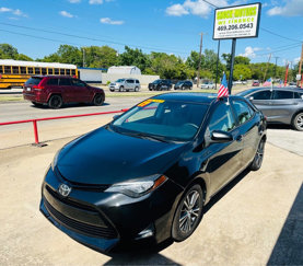 Used 2017 Toyota Corolla LE image 1