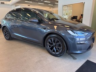 Used 2022 Tesla Model X Plaid image 1
