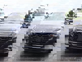 Used 2023 Hyundai Elantra SEL image 1