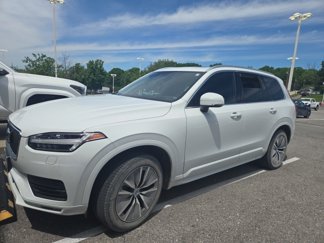 Used 2020 Volvo XC90 T6 Momentum image 1