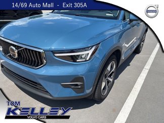 Used 2023 Volvo XC40 B5 Plus w/ Driver Assist Package image 1
