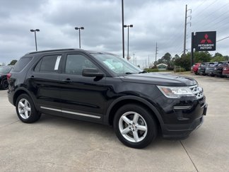 Used 2019 Ford Explorer XLT image 1