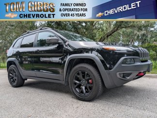Used 2017 Jeep Cherokee Trailhawk image 1