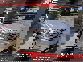 Used 2012 Toyota Highlander FWD image 1