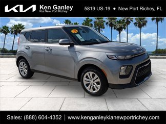 Used 2022 Kia Soul LX image 1