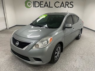 Used 2014 Nissan Versa SV image 1