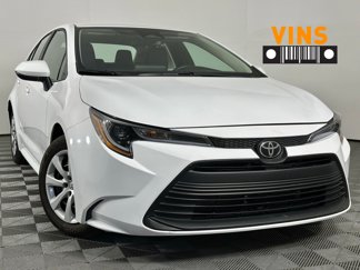 Used 2025 Toyota Corolla LE image 1