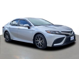 Used 2024 Toyota Camry SE image 1