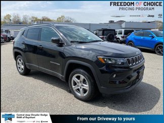 New 2024 Jeep Compass Latitude w/ Convenience Group image 1