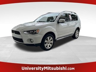 Used 2013 Mitsubishi Outlander SE image 1
