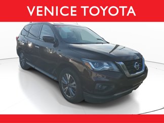 Used 2020 Nissan Pathfinder SL image 1