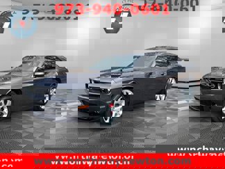 Used 2016 Dodge Challenger SXT Plus image 1