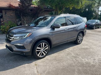 Used 2017 Honda Pilot Touring image 1