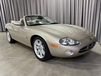 Used 2001 Jaguar XK8 Convertible image 1