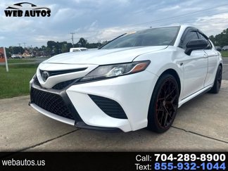 Used 2020 Toyota Camry SE image 1