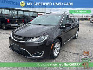 Used 2017 Chrysler Pacifica Touring-L Plus image 1