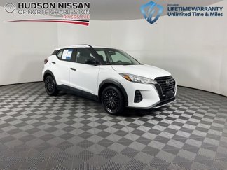 Used 2021 Nissan Kicks S image 1