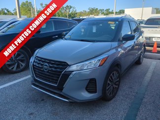 Certified 2021 Nissan Kicks SV image 1