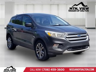 Used 2017 Ford Escape SE image 1