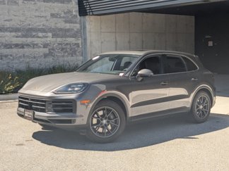 Certified 2025 Porsche Cayenne image 1