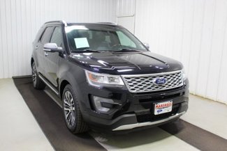 Used 2017 Ford Explorer Platinum image 1