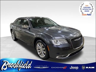 Used 2019 Chrysler 300 Limited image 1
