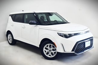Used 2023 Kia Soul LX w/ LX Technology Package image 1