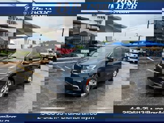 New 2025 Chrysler Pacifica Select image 1