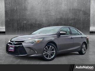 Used 2015 Toyota Camry SE image 1