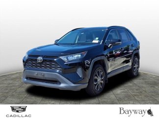 Used 2019 Toyota RAV4 LE image 1