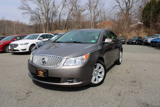 Used 2010 Buick LaCrosse CXL image 1