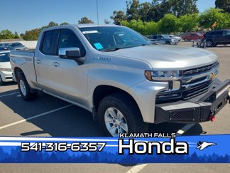 Used 2020 Chevrolet Silverado 1500 LT w/ Trailering Package image 1