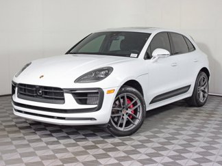 Certified 2022 Porsche Macan S w/ Premium Package Plus image 1