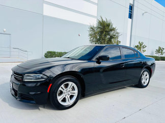 Used 2016 Dodge Charger SE image 1