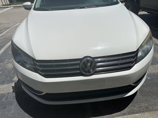 Used 2014 Volkswagen Passat TDI SE image 1