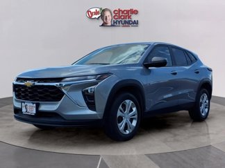 Used 2024 Chevrolet Trax LS image 1