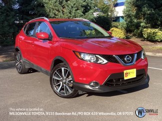 Used 2017 Nissan Rogue Sport SL image 1