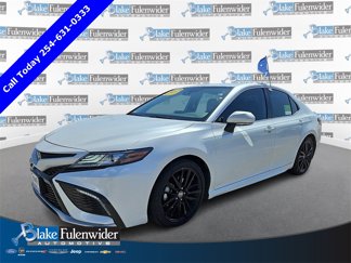 Used 2022 Toyota Camry XSE image 1