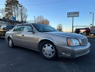 Used 2004 Cadillac De Ville Sedan w/ Equipment Group image 1
