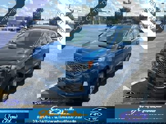 Used 2023 Ford Edge SEL image 1