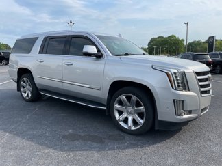 Used 2019 Cadillac Escalade ESV Luxury image 1